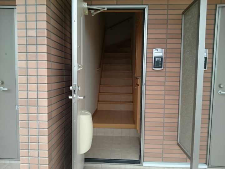プリートの玄関