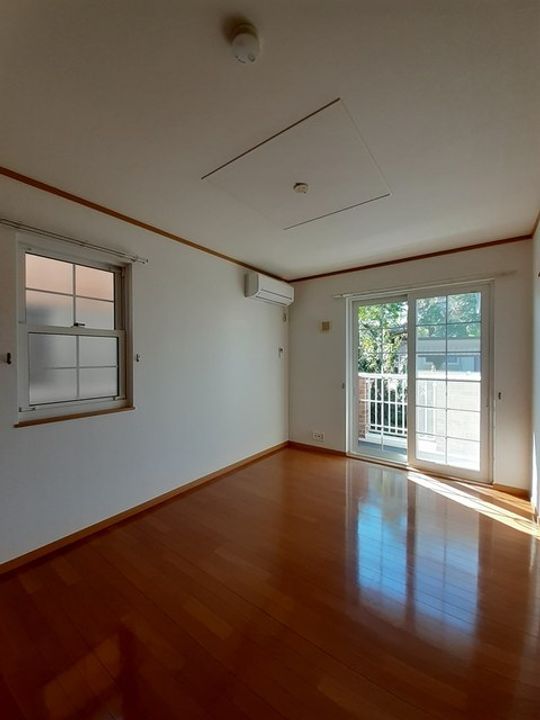 ヴィオラ Uの居間