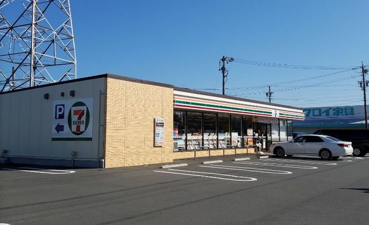イースト ツーの周辺