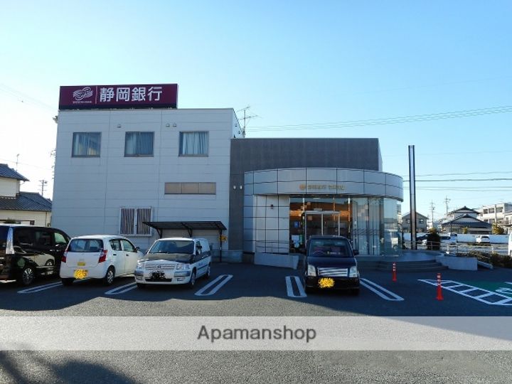 カフェプレッシオンの周辺