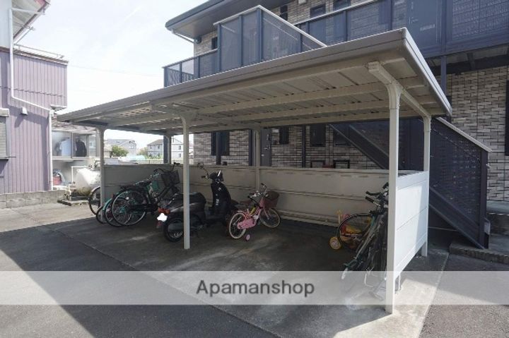 静岡県浜松市中央区豊町の賃貸アパートの外観
