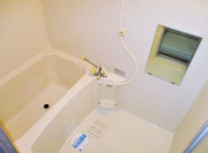 静岡県浜松市浜名区中瀬の賃貸アパートの風呂