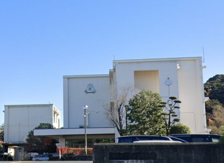 タウンハウス愛野公園 Dの周辺