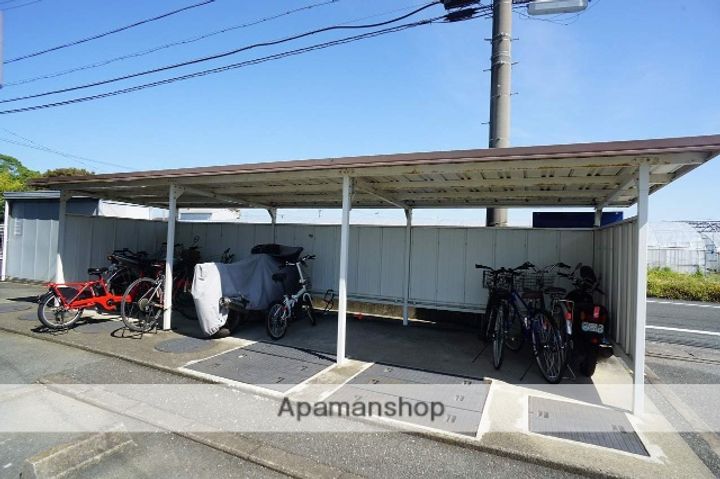 静岡県浜松市中央区根洗町の賃貸マンション207の外観