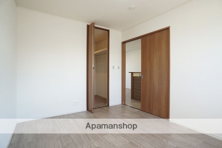 静岡県浜松市浜名区中条の賃貸マンションの内装