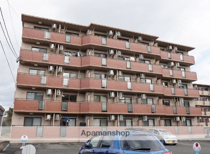 静岡県掛川市高御所の賃貸マンションの外観