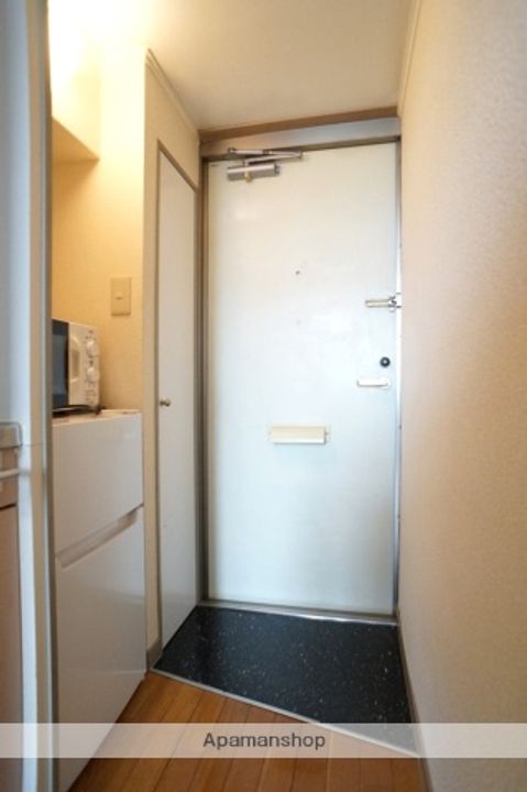 静岡県袋井市浅名の賃貸アパートの玄関