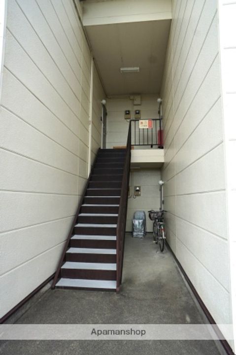 コーポ国府台の外観