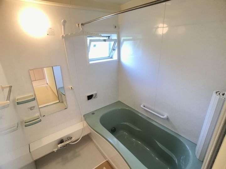 ロイヤルタウン染地台 Aの風呂