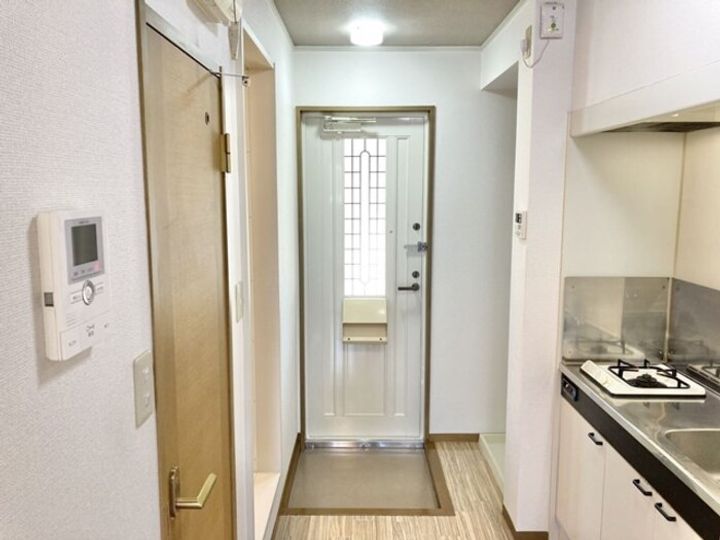 サニーサイドの玄関