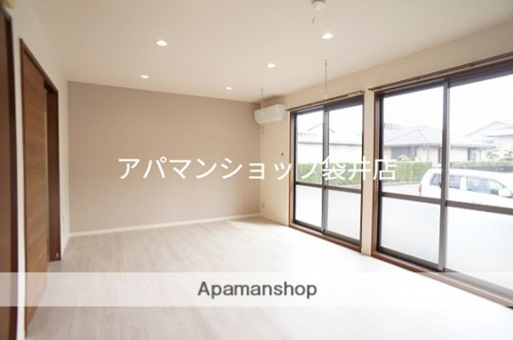 アーリーバードA101の居間