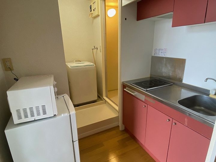 レオパレスネッスル小松のキッチン