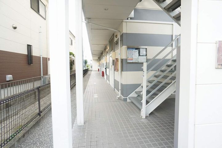 レオパレスネッスル小松の外観