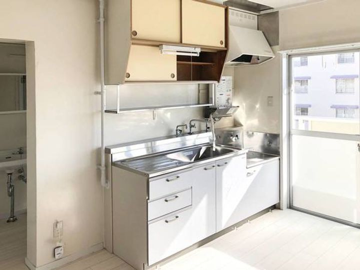 ビレッジハウス竜洋2号棟0401のキッチン