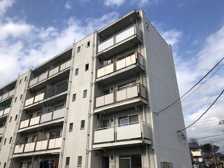 ビレッジハウス内野2号棟0108の外観