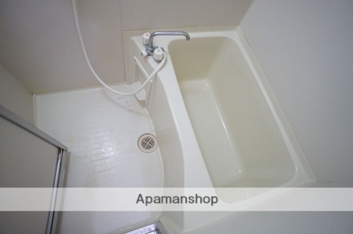 静岡県浜松市浜名区西美薗の賃貸マンションの内装