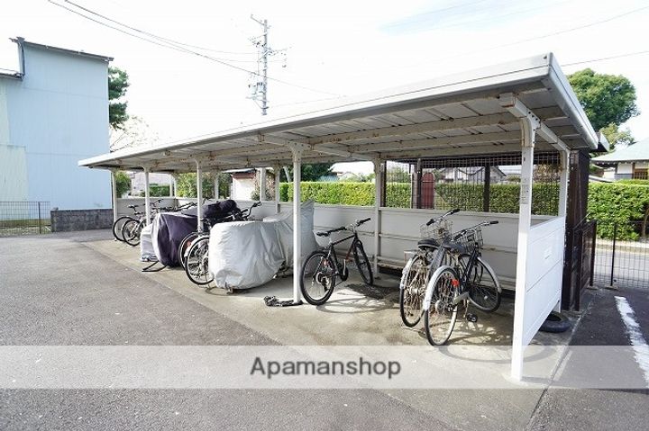静岡県袋井市中の賃貸マンションの外観