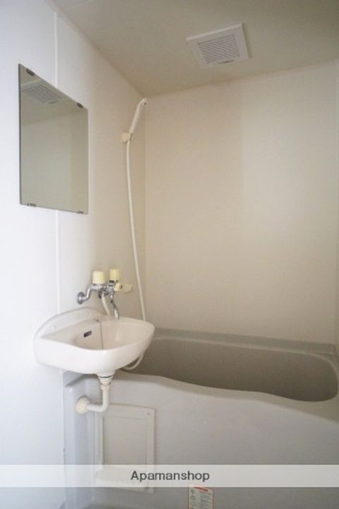 静岡県袋井市浅名の賃貸アパート209の風呂