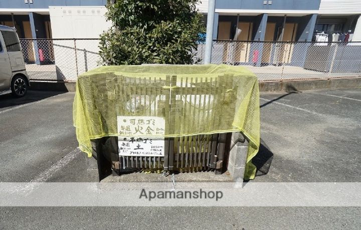 マンションKMー1(マンションケーエムワン)の外観