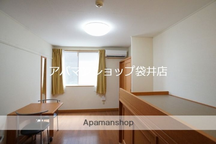アリエッタ延久IVの居間