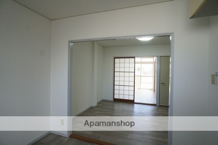 ポートアイランドTII201の内装