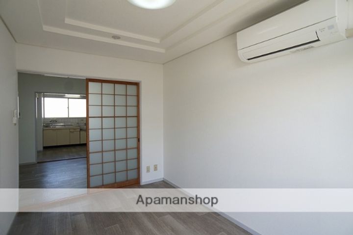 ポートアイランドTII201の内装