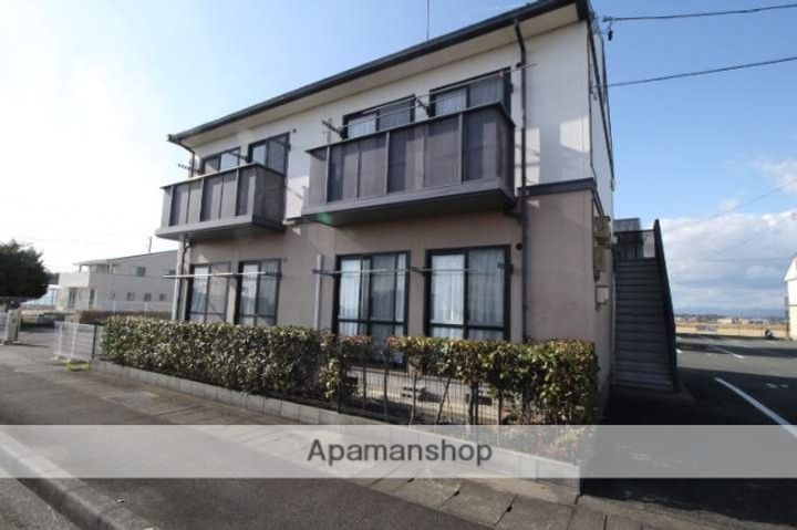 桜通りF102の外観