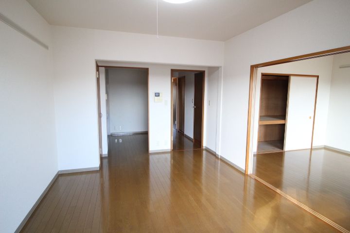 マンション南斗の居間