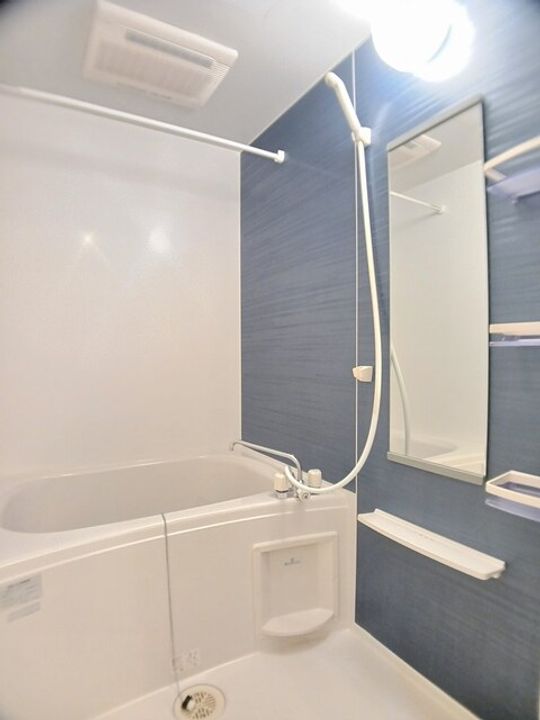 グリーン アイズ101の風呂