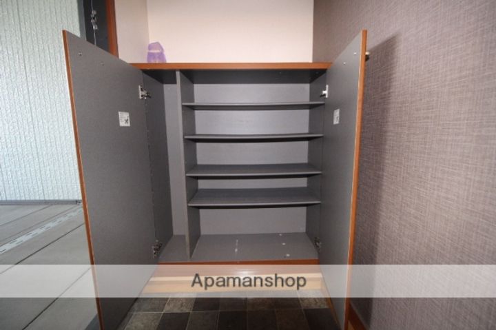 ピア グリーンの内装