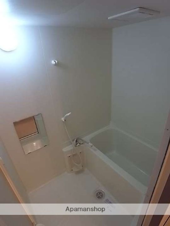 ソレアード201の風呂