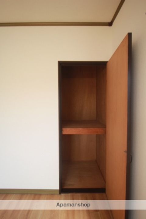 オネスティー203の内装