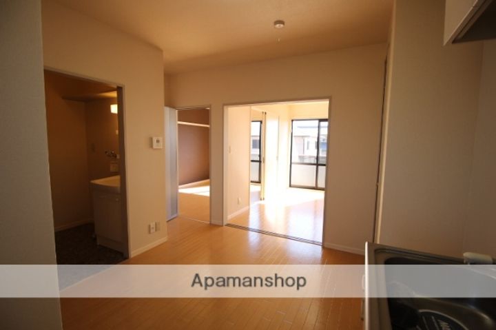 モダンタイムスAの内装