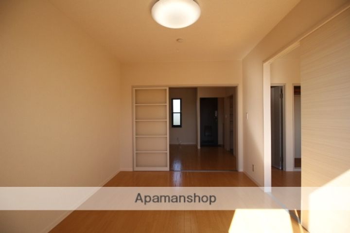 モダンタイムスAの内装