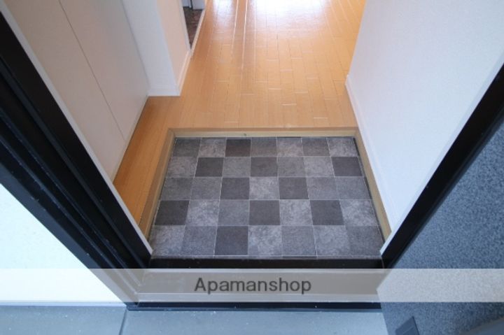 モダンタイムスAの玄関