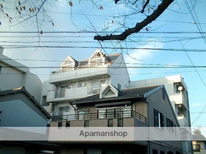 小川マンションの外観