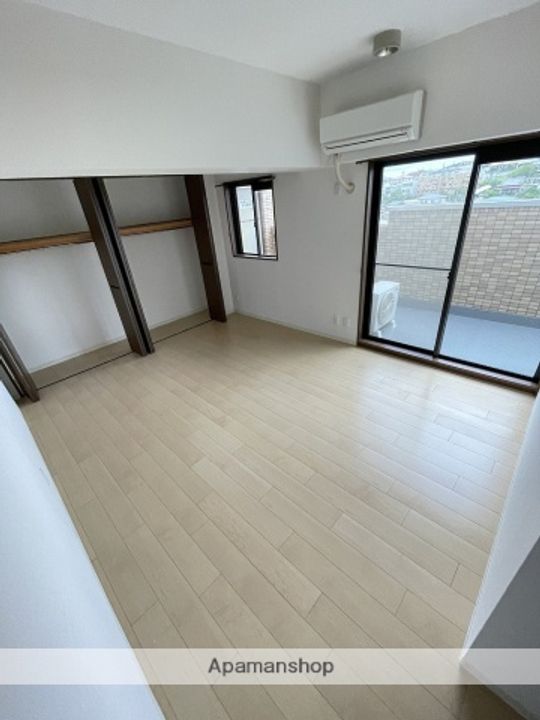 愛知県名古屋市千種区新池町1丁目の賃貸マンションの内装