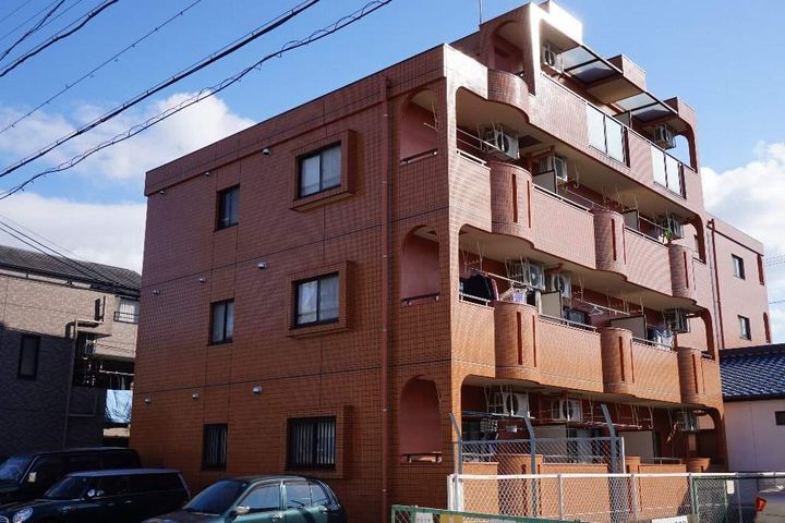 ドムス本山の外観