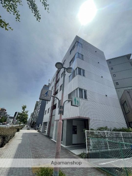 デリカ末盛の外観