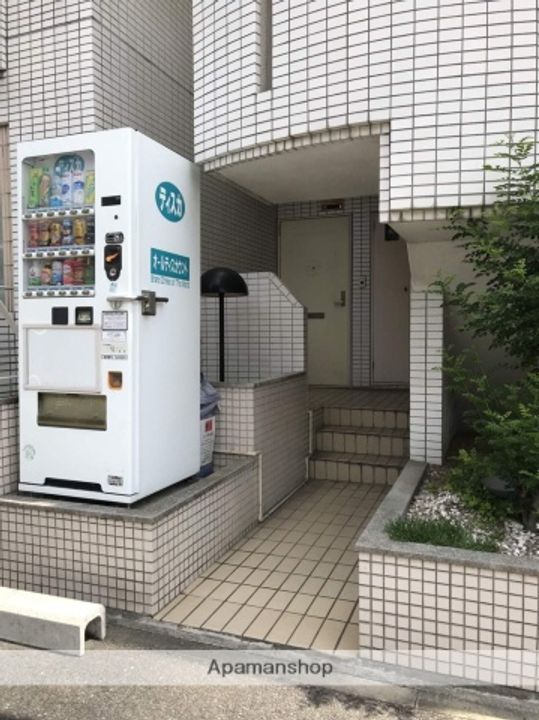 愛知県名古屋市千種区穂波町3丁目の賃貸マンションの外観