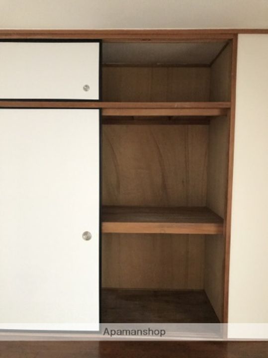 愛知県名古屋市千種区穂波町3丁目の賃貸マンションの内装