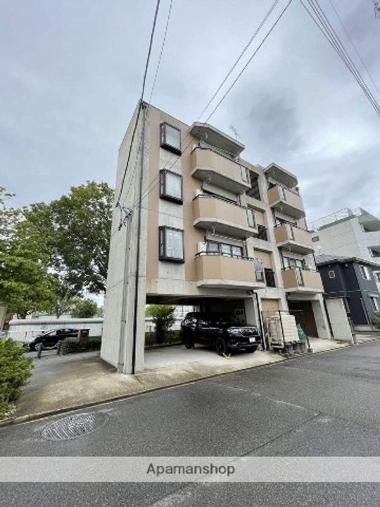 ヒルトップパレスの外観