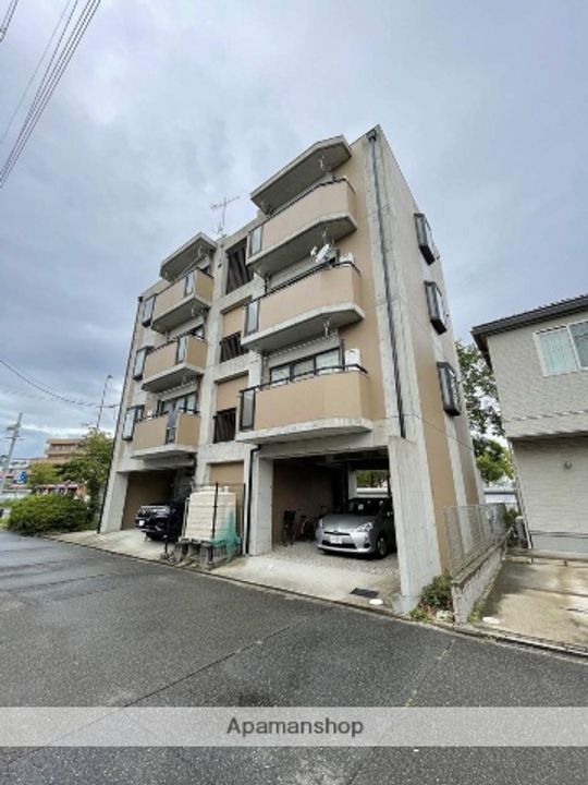 ヒルトップパレスの外観