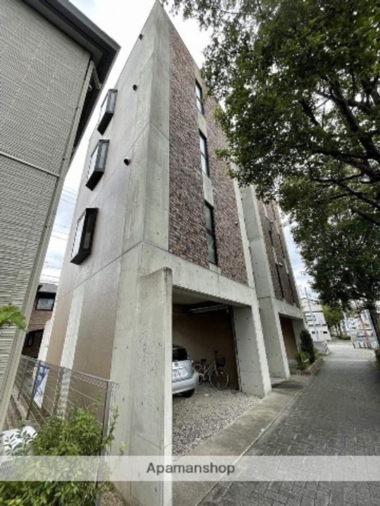 ヒルトップパレスの外観