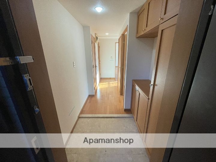 サムティイースト白壁の玄関