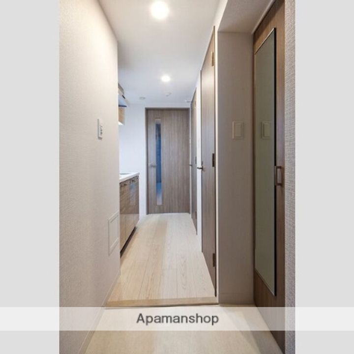 エスリード泉プライムの玄関