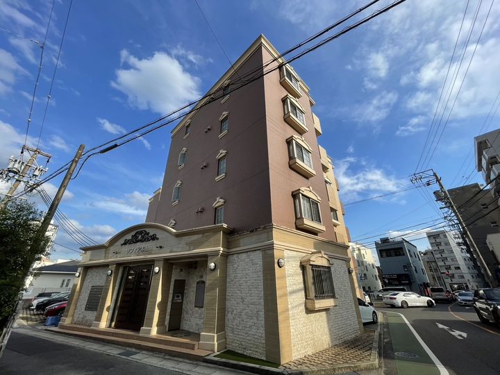 ソフィア本山の外観