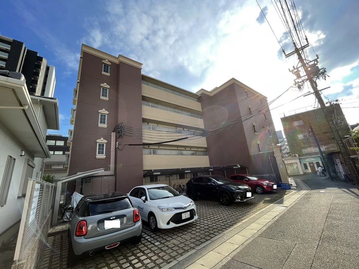 ソフィア本山の外観
