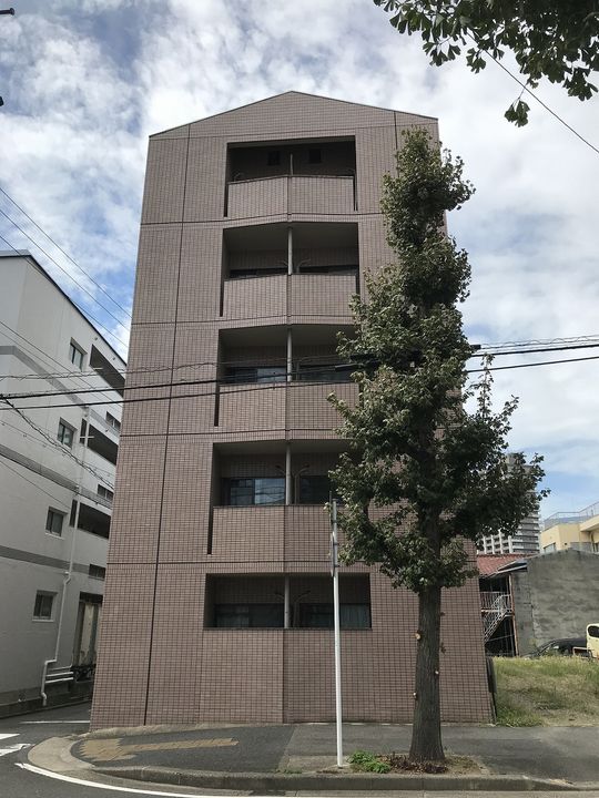 アビニヨン千種の外観