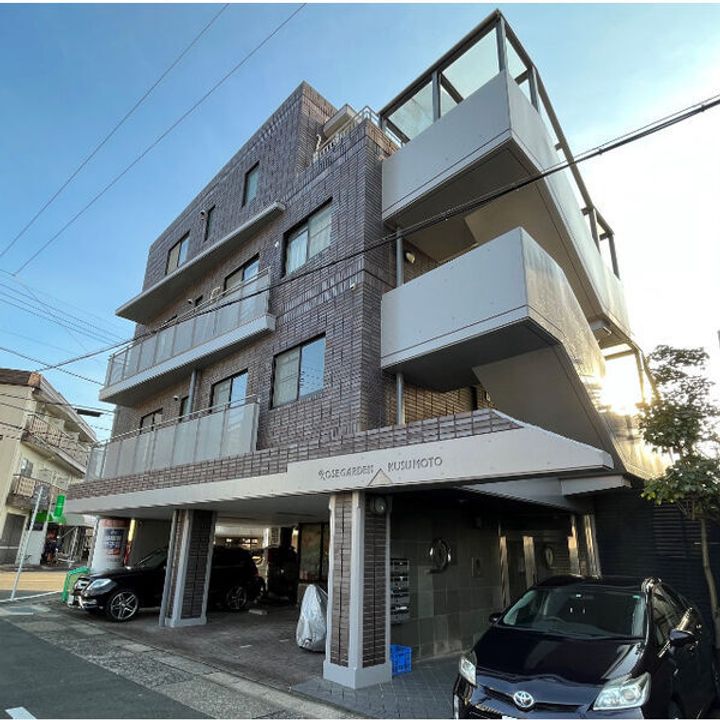 ローズガーデン楠元の外観